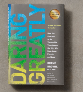 Self-help books: Cover of book "Daring Greatly" by Brené Brown